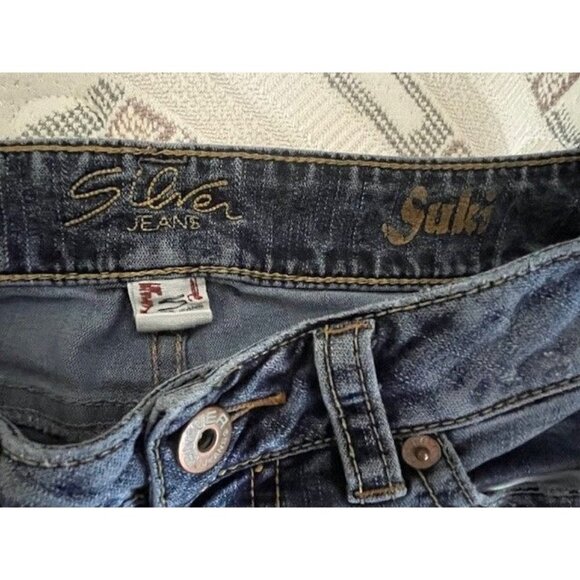 SILVER SUKI Mid-Rise Boot Cut Women's Jeans Size 29/34 - Picture 4 of 5